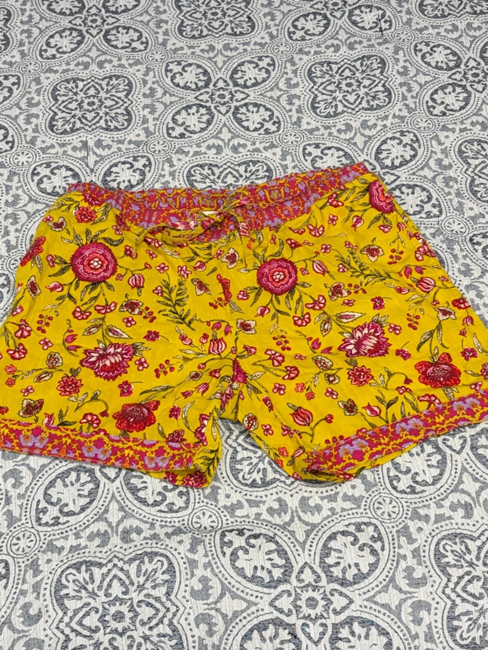 Sundance Bright Yellow Pink Floral Cotton Shorts with Pockets Small